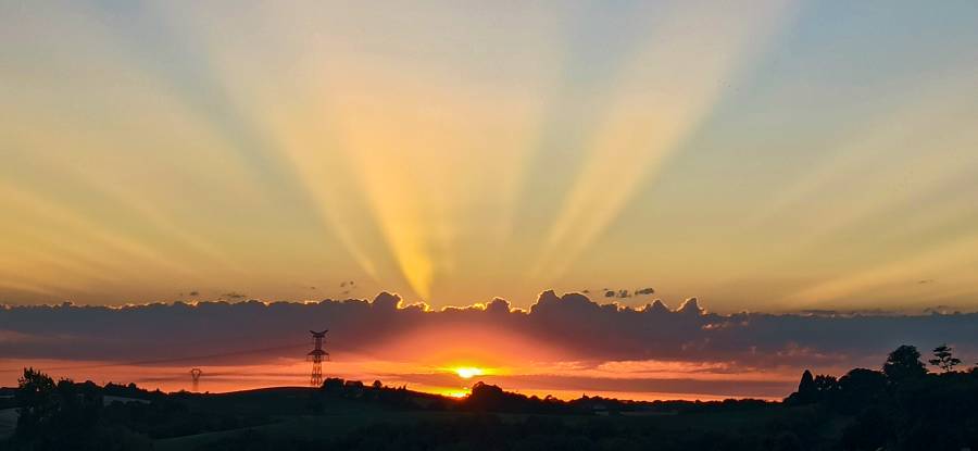 aurin_img_20220702_212942.jpg aurin_img_20220702_212942.jpg