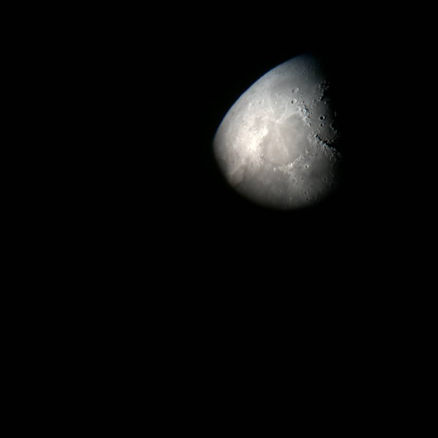 lune_iphone_oculaire3.jpeg lune_iphone_oculaire3.jpeg